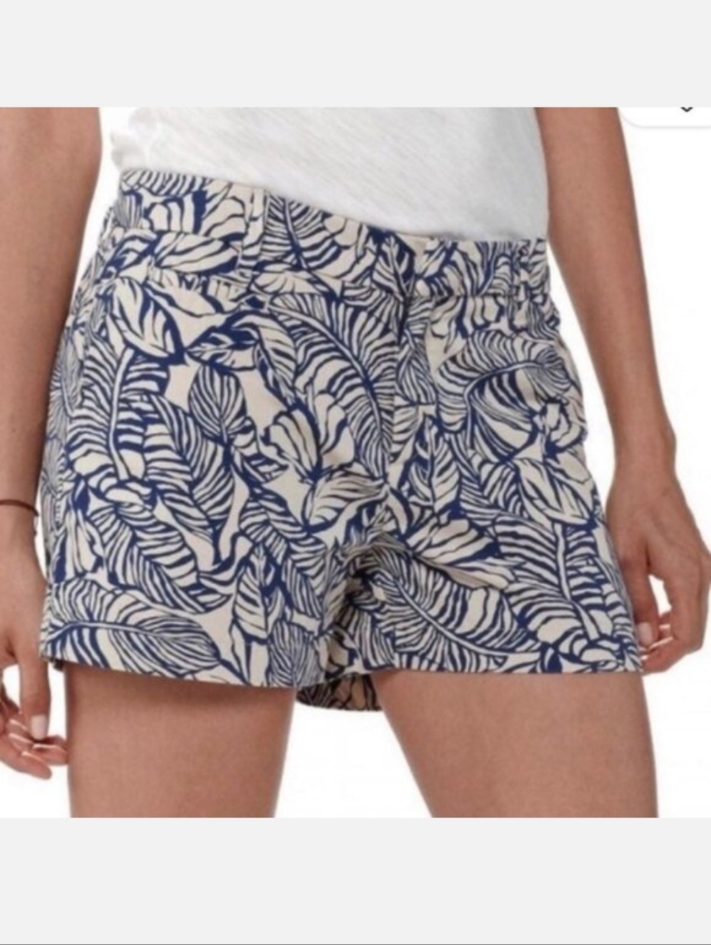 NWT Patagonia "Stretch All-Wear Shorts" Floral Navy White | Women's Size 8